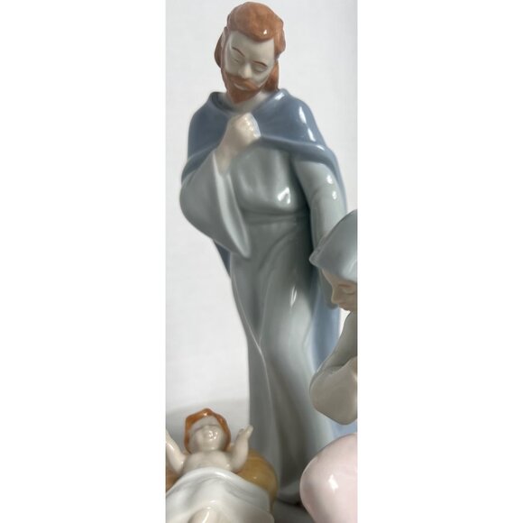 Vintage 3pc Nativity Set In Box The Blessed Family 1992 Avon Fine Collectibles - Picture 4 of 14